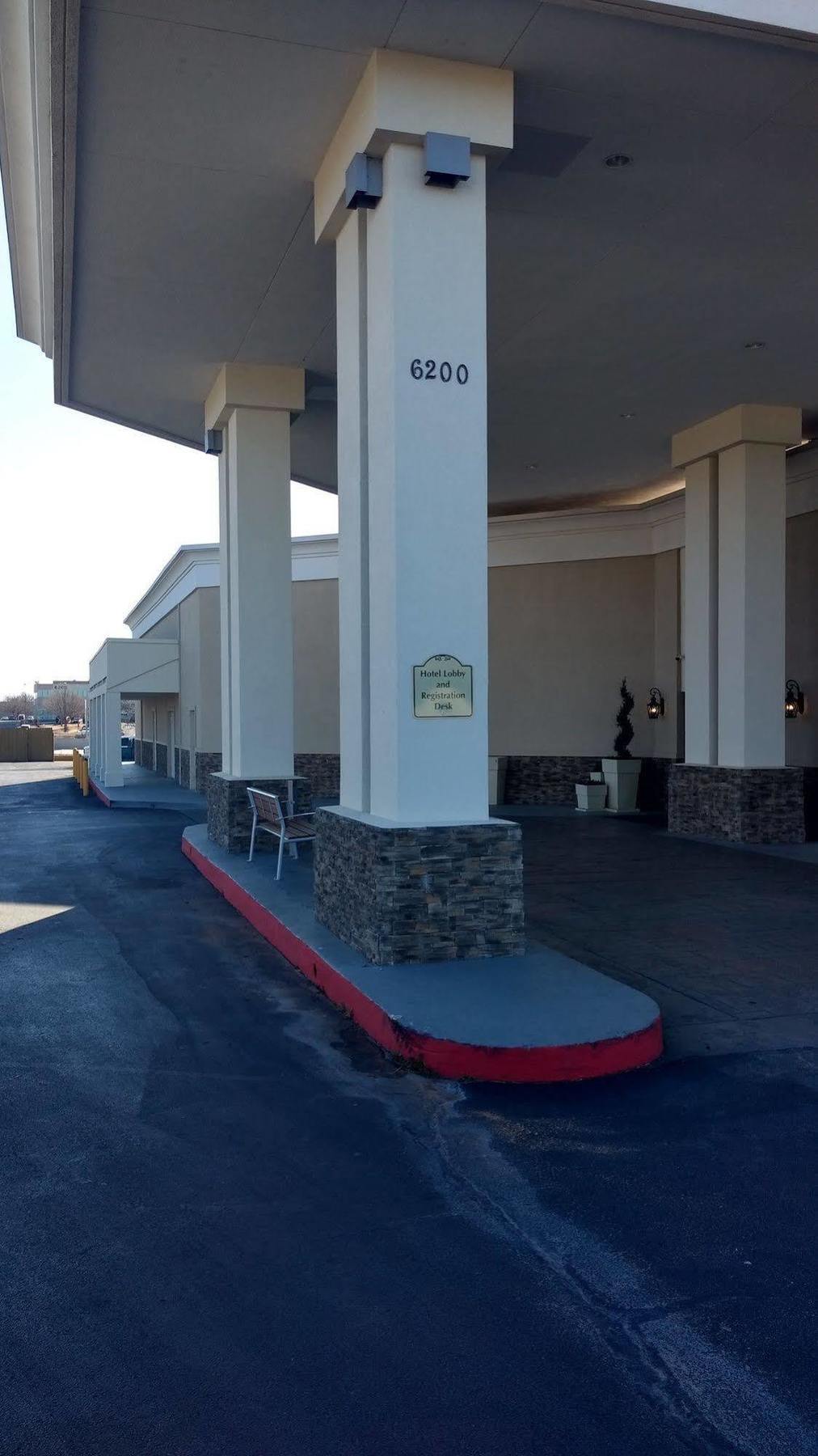 Holiday Inn Hotel & Suites Oklahoma City North By Ihg Eksteriør billede