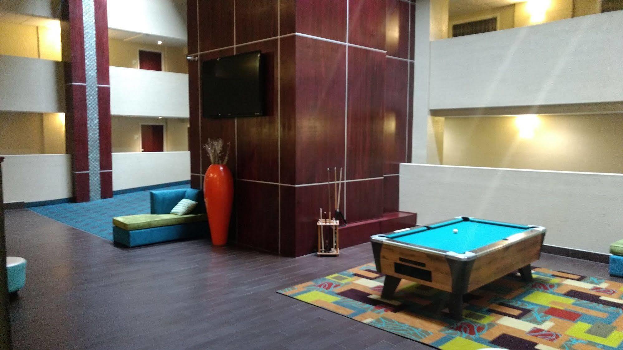 Holiday Inn Hotel & Suites Oklahoma City North By Ihg Eksteriør billede